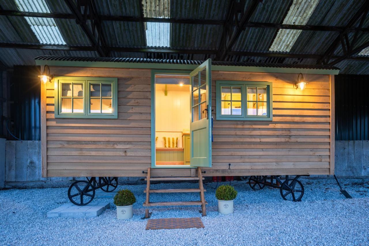 Finest Retreats - The Shepherd'S Hut At Northcombe Farm Beaworthy Esterno foto